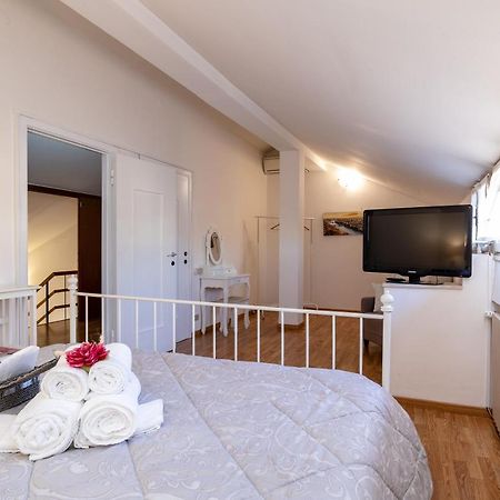 Attico Quarto Di Luna Verona Exterior photo