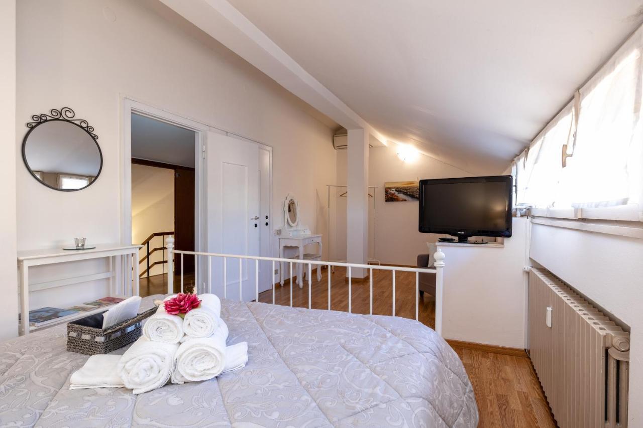 Attico Quarto Di Luna Verona Exterior photo