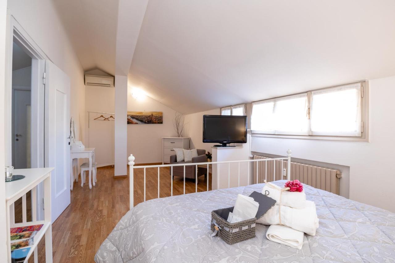Attico Quarto Di Luna Verona Exterior photo